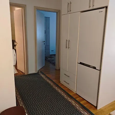 Peaceful Family Ilidza With Free Parking Apartamento *