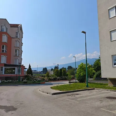 Peaceful Family Ilidza With Free Parking